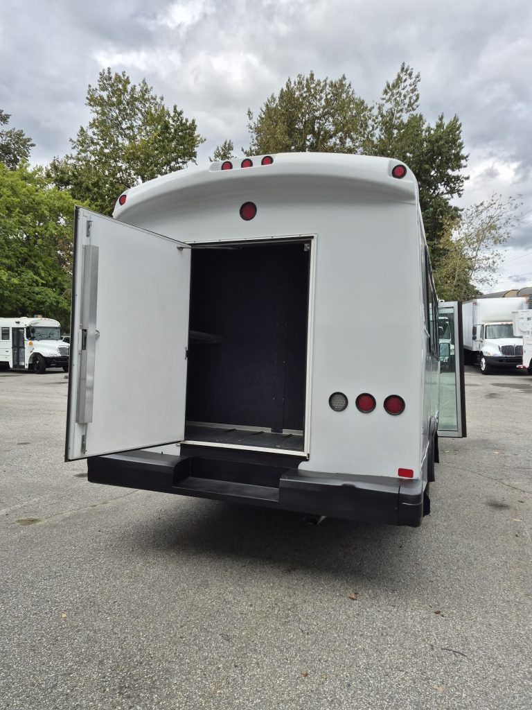 Chevrolet Express Party Minibus